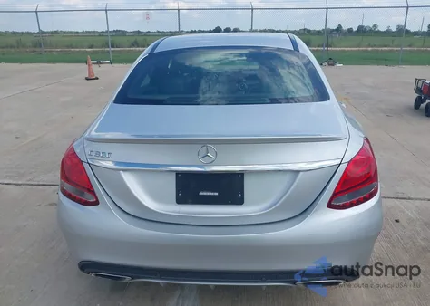 2015 Mercedes-Benz C 300 Sport from USA, damaged, VIN 55SWF4JBXFU064636